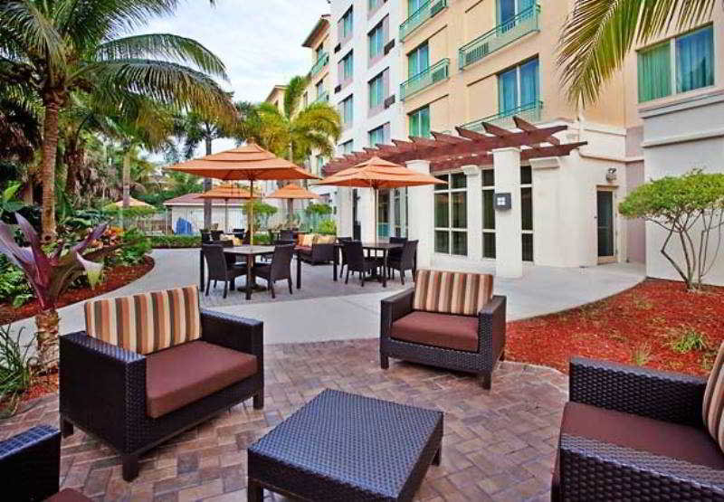 Terrace
 di Courtyard Ft Lauderdale Miramar