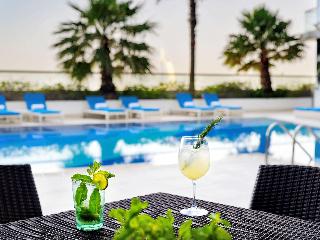 hotel-thumb