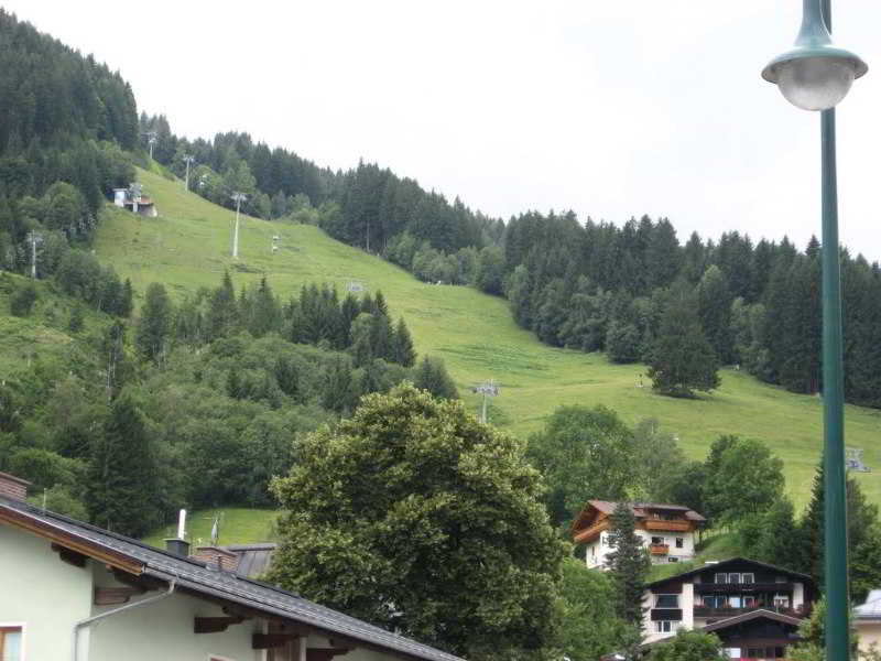Hotel Seehof Zell am See image 1