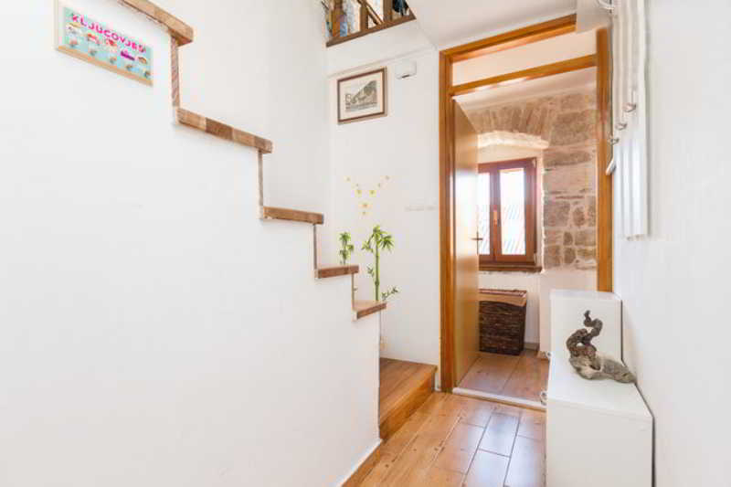 Room
Room
di Apartments Josip