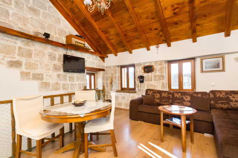 Room
Room
di Apartments Josip