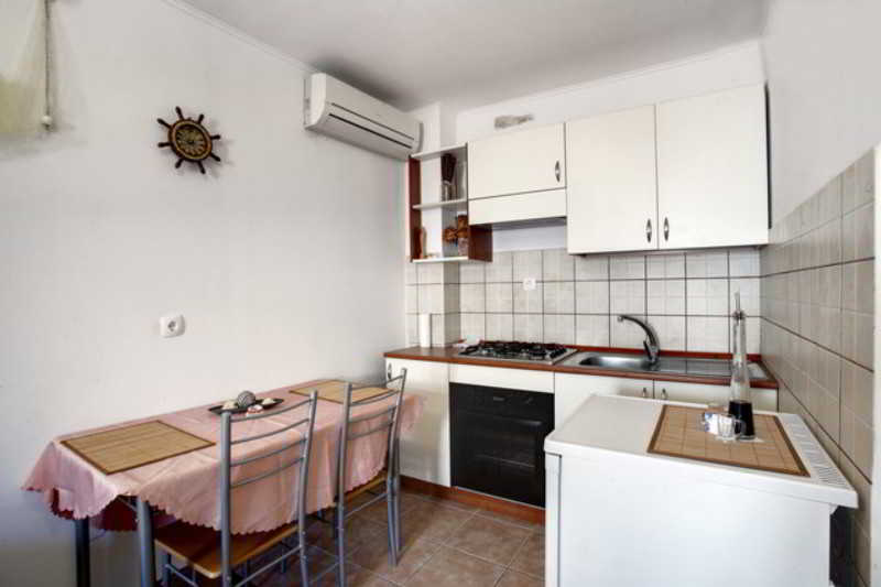 Room
Room
di Apartments Josip