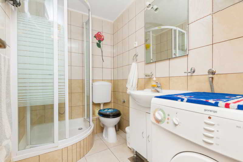 Room
Room
di Apartments Josip