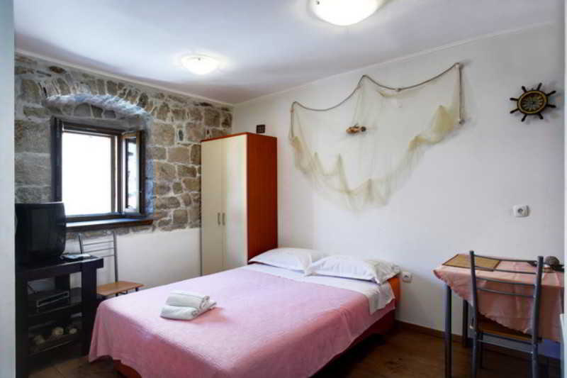 Room
Room
di Apartments Josip