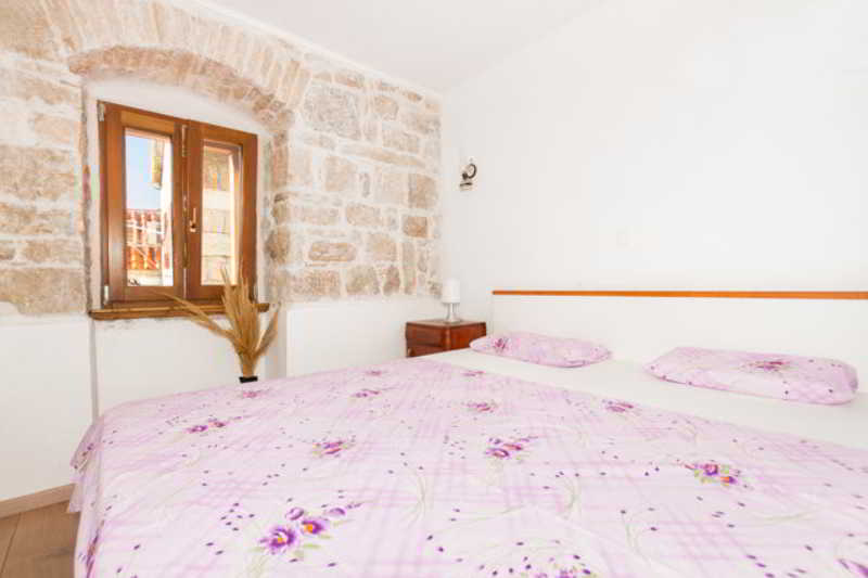 Room
Room
di Apartments Josip