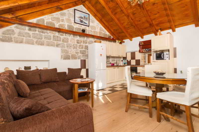 Room
Room
di Apartments Josip