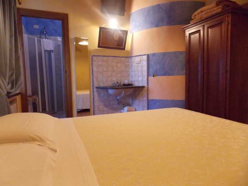 Room
Room
di Ca Virginia Country House & Welness