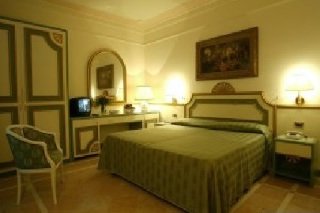 Room
Room
di Grand Hotel Terme Di Riolo