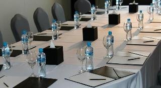 Conferences
Conferences
di Governor West Bay Suites & Residences