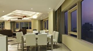 Room
Room
di Governor West Bay Suites & Residences