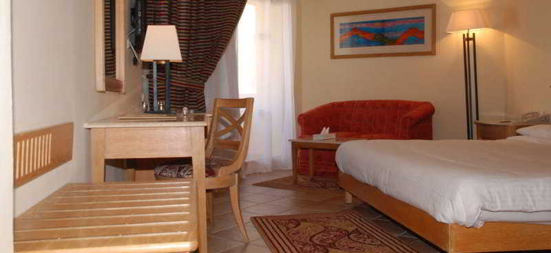 Room
Room
di Tia Heights