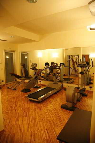 Sports and Entertainment
Sports and Entertainment
di Park Hotel Sant'Elia