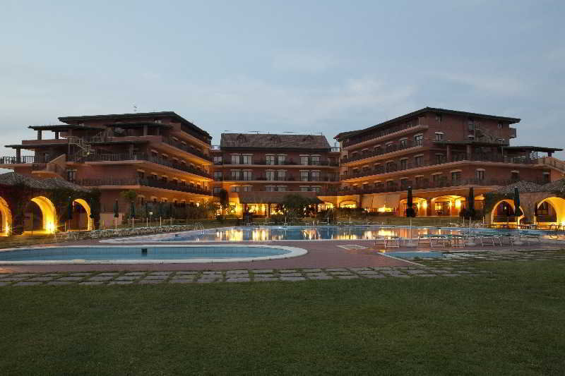 Pool
Pool
di Marina Di Castello Resort Golf & Spa