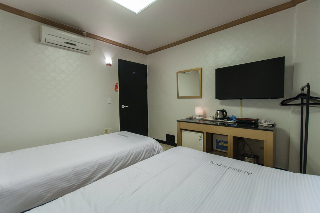 Room
Room
di JJ Inn Hotel Busan