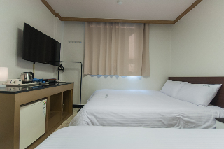 Room
Room
di JJ Inn Hotel Busan