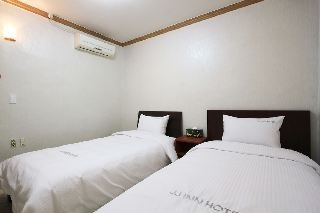 Room
Room
di JJ Inn Hotel Busan