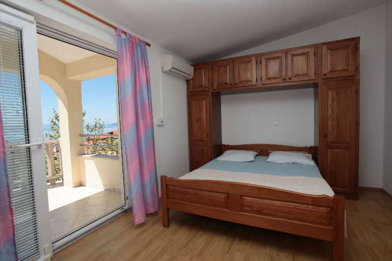 Room
Room
di Apartments Buljubasic