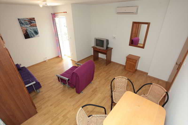 Room
Room
di Apartments Buljubasic