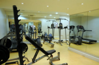 Sports and Entertainment
Sports and Entertainment
di The Light Aparthotel