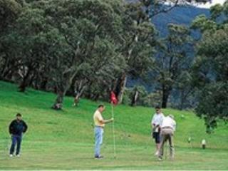 Sports and Entertainment
Sports and Entertainment
di Lake Crackenback Resort