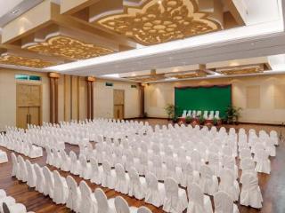 Conferences
Conferences
di Moha Mohori By Sokha Hotels Resorts