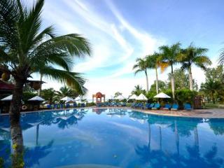 Pool
Pool
di Moha Mohori By Sokha Hotels Resorts