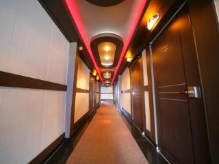 General view
General view
di Goodstay New Grand Hotel