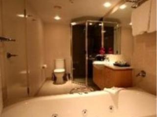 General view
General view
di Ramada Hotel Suites