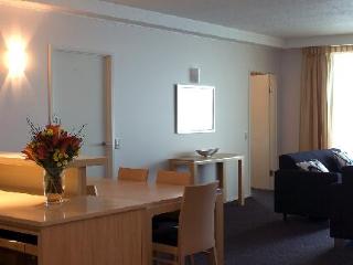 Room
Room
di Ramada Hotel Suites