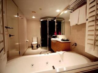 Room
Room
di Ramada Hotel Suites