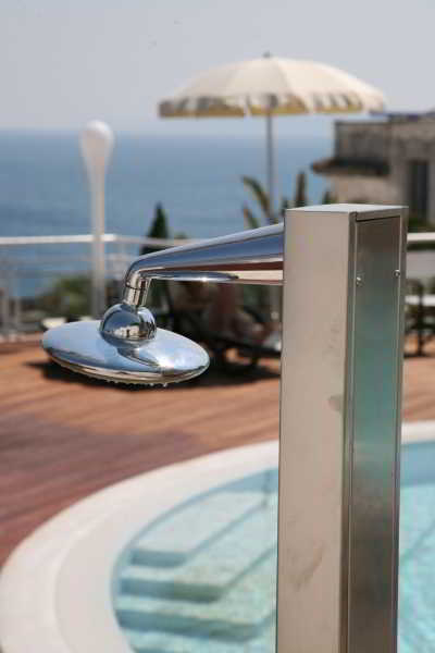 Pool
Pool
di Aurora e del Benessere