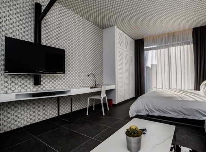 Room
Room
di Small Ville Hotel