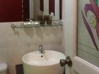 Room
Room
di Darunday Manor