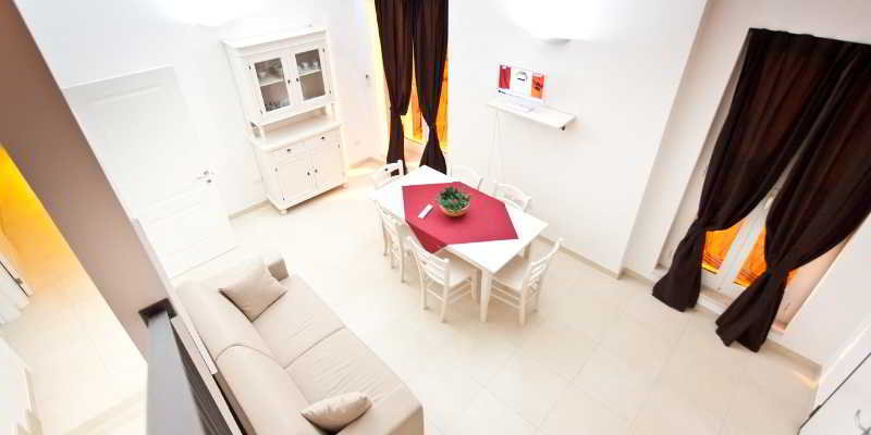 Room
Room
di Dimora Vicolo Corto