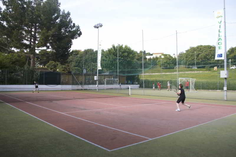 Sports and Entertainment
Sports and Entertainment
di Green Garden Camping Village