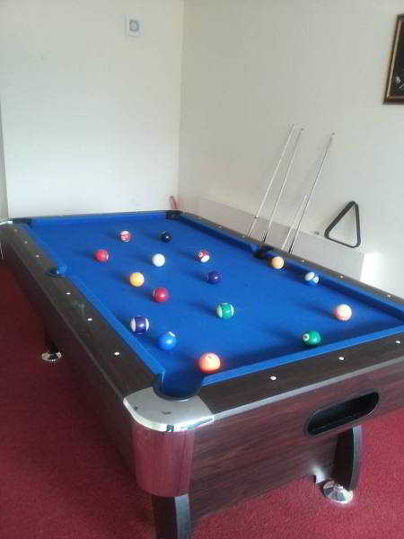 Sports and Entertainment
Sports and Entertainment
di Belvedere Predeal