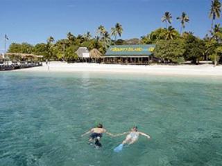 Sports and Entertainment
Sports and Entertainment
di Bounty Island