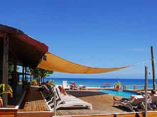 Pool
Pool
di Bounty Island