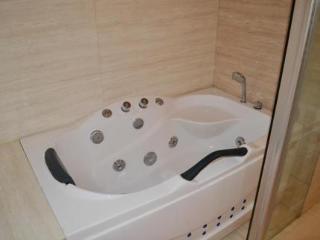 Room
Room
di Big 8 Corporate Hotel