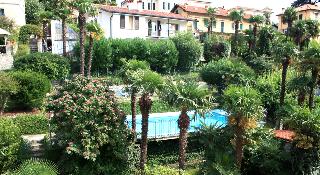 Pool
Pool
di Excelsior Splendide