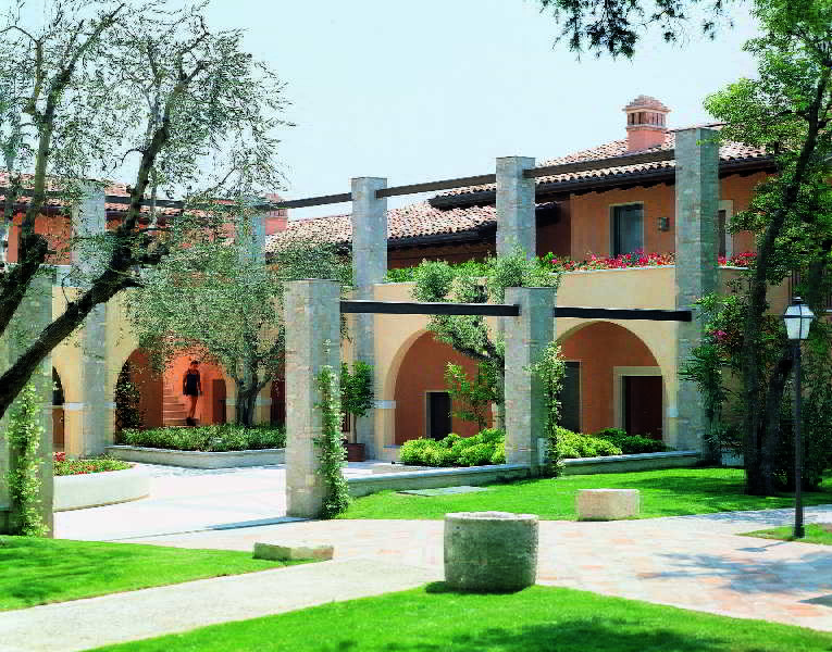 General view
General view
di Castello Belvedere Residence