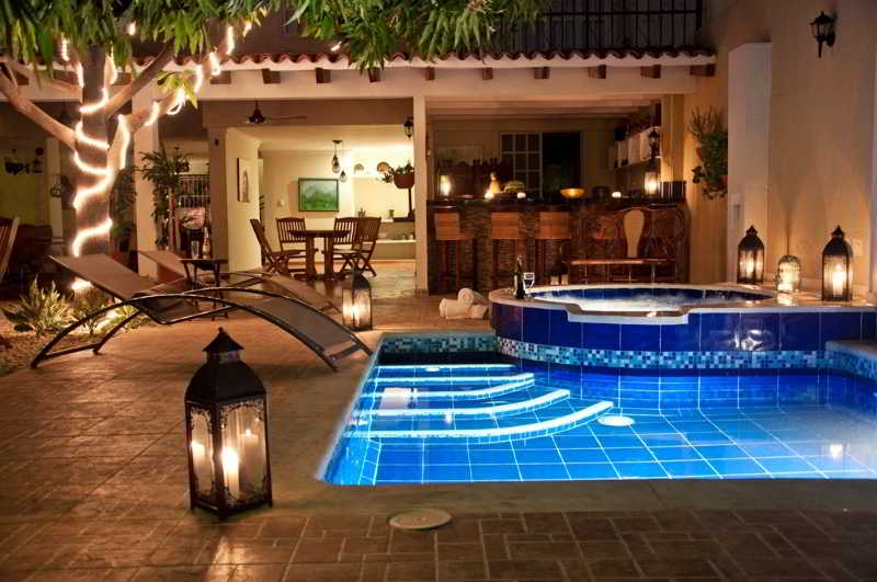 Pool
Pool
di Casa Etnia Hotel Boutique