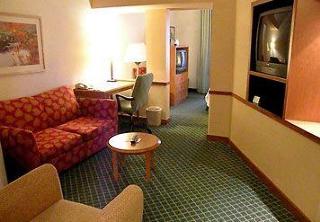General view
 di Fairfield Inn & Suites Indianapolis East