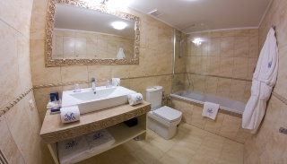 Room
Room
di Metro Hotel Apartments