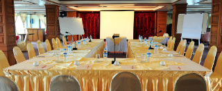 Conferences
Conferences
di Panda Hotel