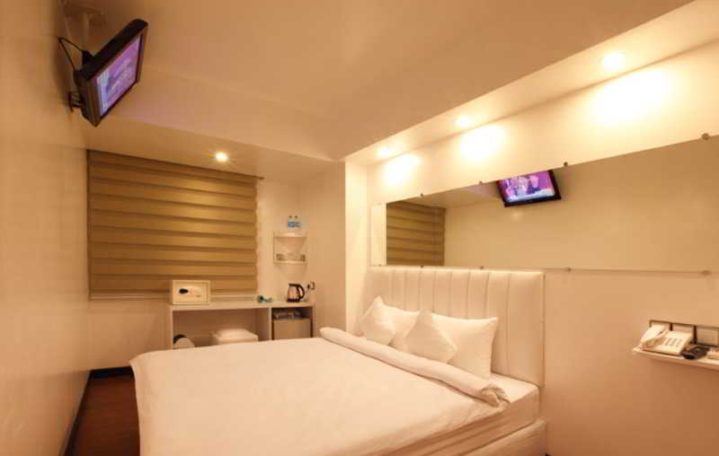 Room
Room
di Clover City Center Hotel