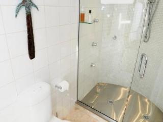 General view
General view
di Mccormick House