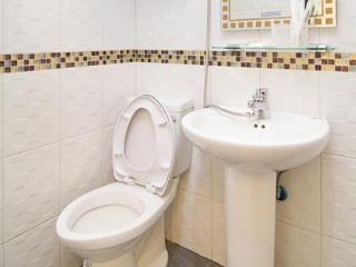 Room
Room
di G Star Fengjia