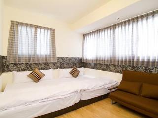 Room
Room
di G Star Fengjia