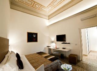 Town House Cavour image 1